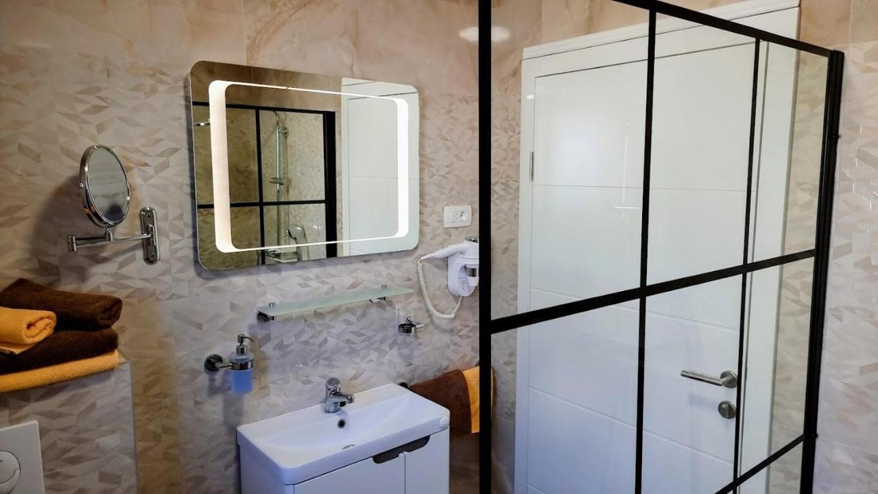 Dorijini Dvori 4* Baska Voda