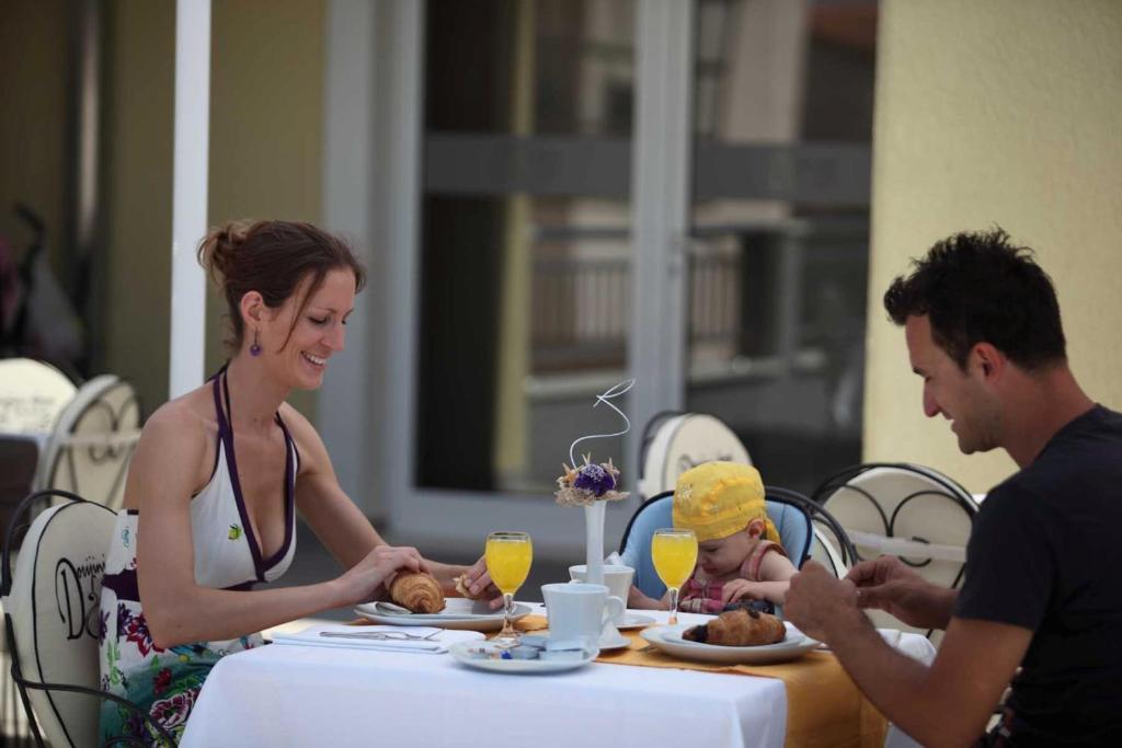 Bed & Breakfast Dorijini Dvori 4*