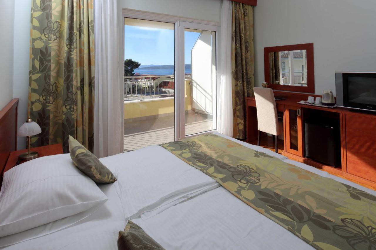 Bed & Breakfast Dorijini Dvori Baska Voda